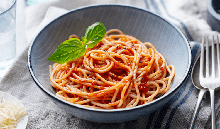 Spaghetti with Beef Stewed in Tomato Sauce with Spices