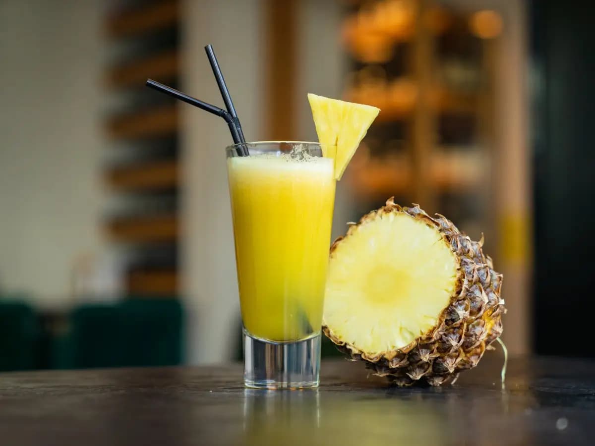 Fresh pineapple juice